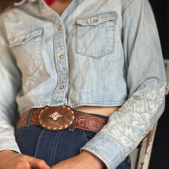 ALL SAINTS Flora Cropped Western Embroidered Snap Shirt XS EUC - Picture 2 of 7